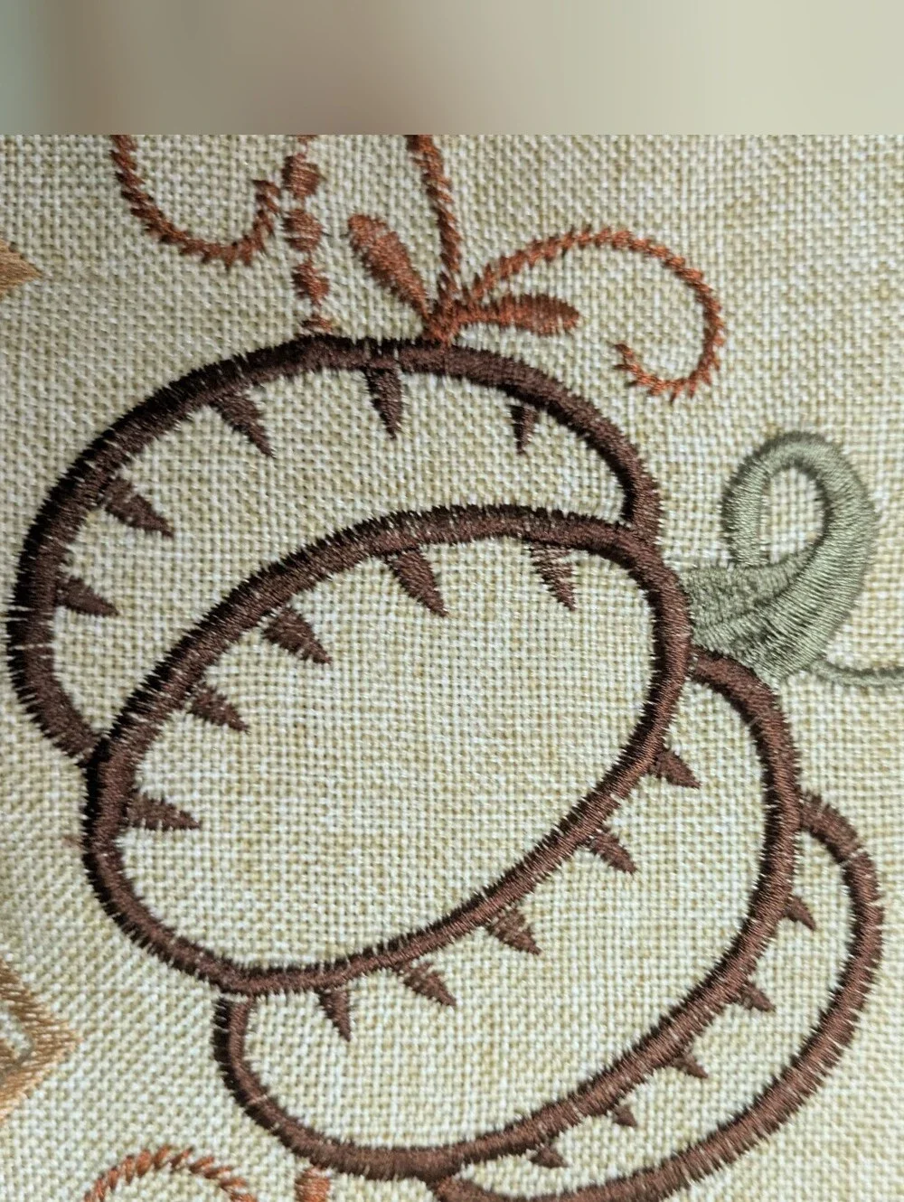 NWOT Autumn Embroidered Table Runner